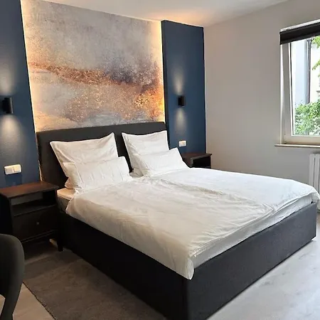 With Wifi, Kitchen And 4k Tv Apartment