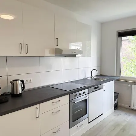 Apartment With Wifi, Kitchen And 4k Tv Essen